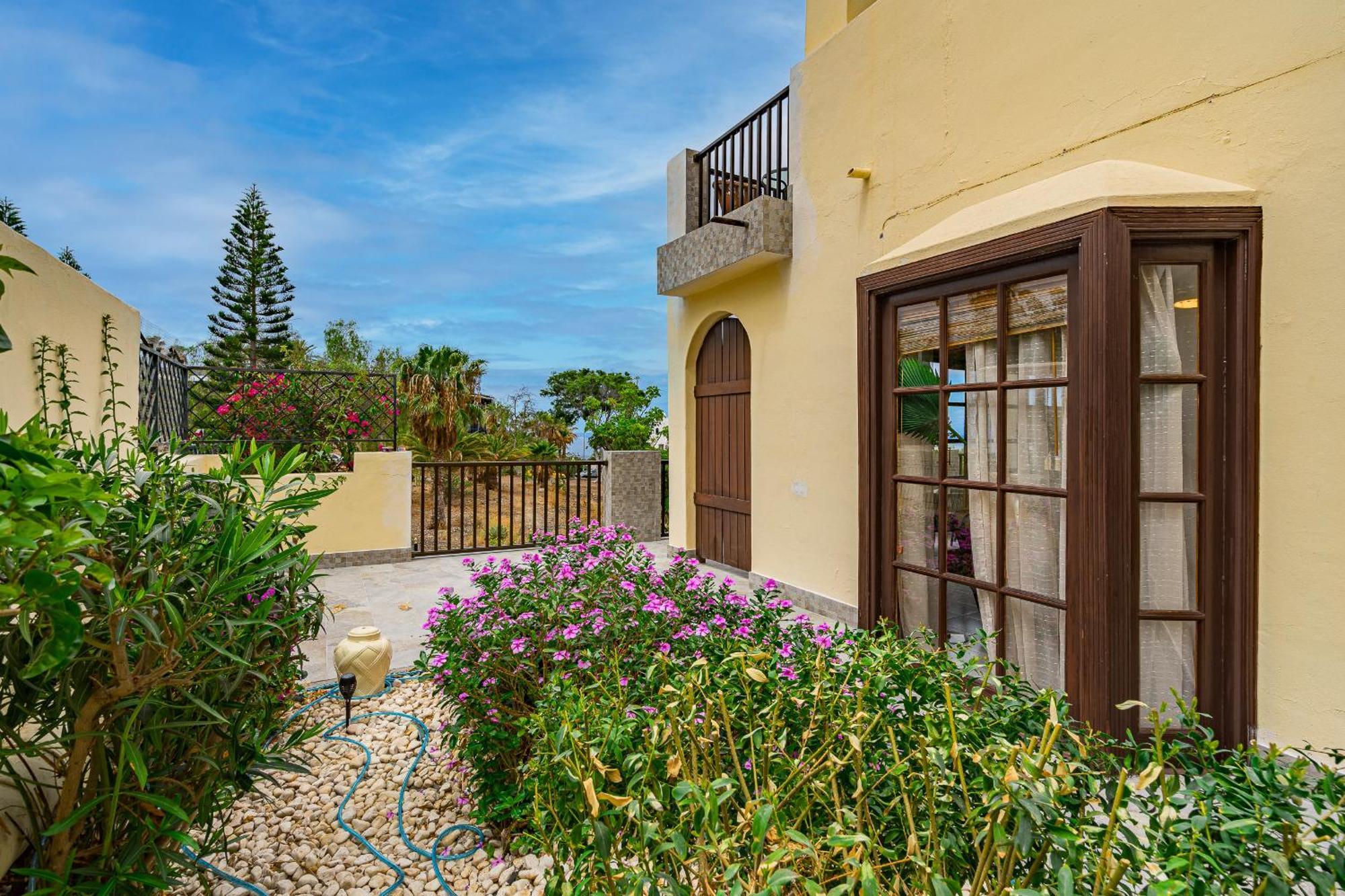 Villa Natali ,Luxury 3-Levels Large Villa On Tenerife, Ocean View, Private Poo L& Barbecue Area Costa Adeje  ภายนอก รูปภาพ